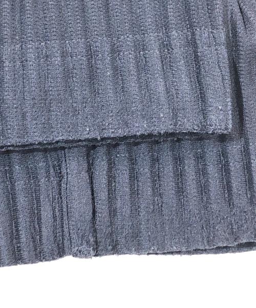 HOMME PLISSE ISSEY MIYAKE（オム プリッセ イッセイ ミヤケ）HOMME PLISSE ISSEY MIYAKE (オム プリッセ イッセイ ミヤケ) プリーツパンツ ネイビー サイズ:SIZE2の古着・服飾アイテム