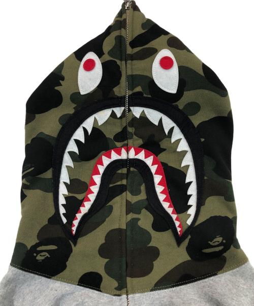 A BATHING APE（アベイシングエイプ）A BATHING APE (アベイシングエイプ) シャークジップパーカー グレー サイズ:SIZE Lの古着・服飾アイテム