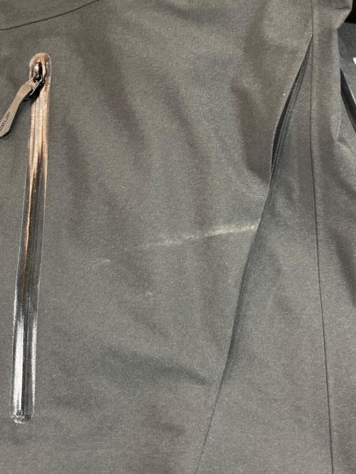 ARC'TERYX（アークテリクス）ARC'TERYX (アークテリクス) ALPHA SV JACKET ブラック サイズ:SIZE Sの古着・服飾アイテム
