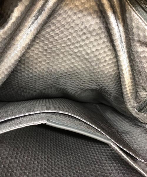 TUMI（トゥミ）TUMI (トゥミ) ロールトップ バックパック グレー×ブラックの古着・服飾アイテム