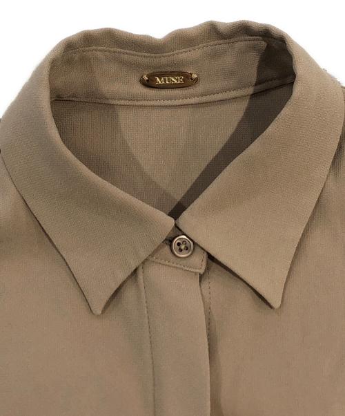 MUSE de Deuxieme Classe（ミューズ ドゥーズィエム クラス）MUSE de Deuxieme Classe (ミューズ ドゥーズィエム クラス) EDEN shirt ベージュ サイズ:-の古着・服飾アイテム