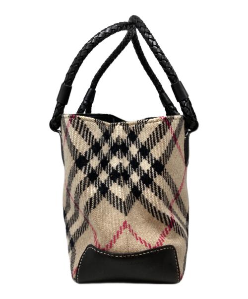 BURBERRY（バーバリー）BURBERRY (バーバリー) ハンドバッグ ノバチェック 編み込みハンドル ブラウンの古着・服飾アイテム