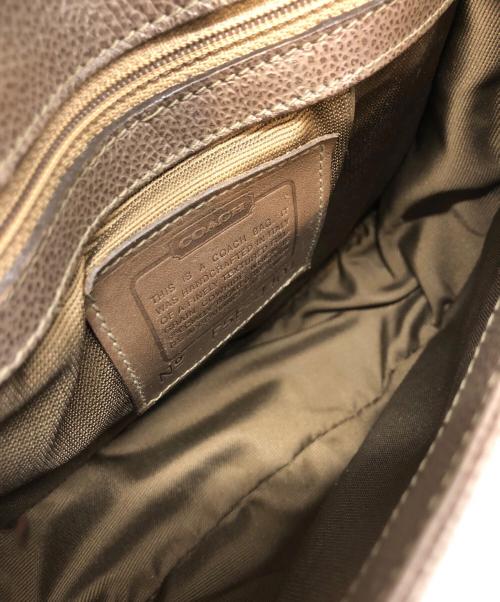 COACH（コーチ）COACH (コーチ) ターンロックショルダーバッグ ベージュの古着・服飾アイテム