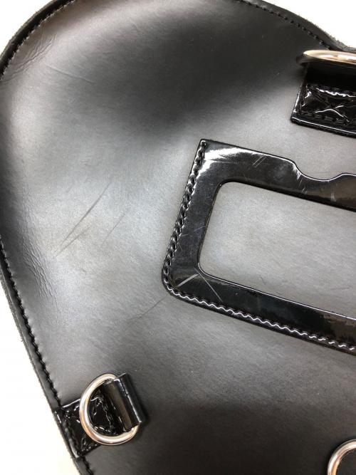 Dr.Martens（ドクターマーチン）Dr.Martens (ドクターマーチン) ハートショルダーバッグ ブラックの古着・服飾アイテム