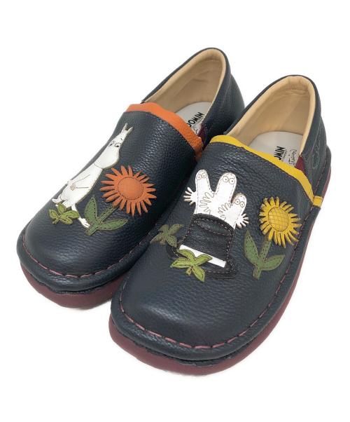 estacion（エスタシオン）ESTACION (エスタシオン) MOOMIN (ムーミン) スリッポンシューズ ネイビー×オレンジ サイズ:SIZE Lの古着・服飾アイテム