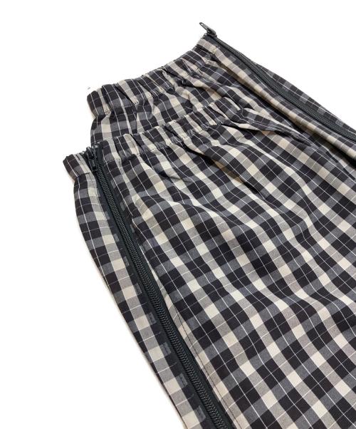 SUPREME（シュプリーム）SUPREME (シュプリーム) チェックトラックパンツ ベージュ サイズ:SIZE Mの古着・服飾アイテム