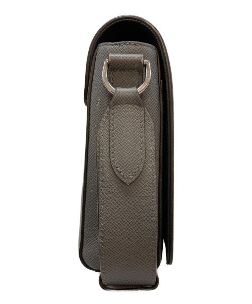 LOUIS VUITTON（ルイ ヴィトン）LOUIS VUITTON (ルイ ヴィトン) タイガニューフラップメッセンジャーバッグ グレーの古着・服飾アイテム