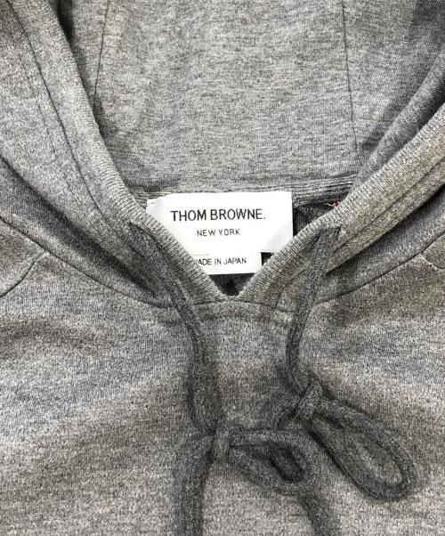 Thom Browne（トムブラウン）Thom Browne (トムブラウン) サイドトリコロールライン プルオーバーパーカー フーディー グレー サイズ:SIZE 1の古着・服飾アイテム