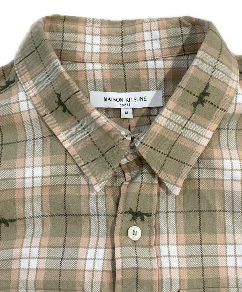 maison kitsune（メゾンキツネ）MAISON KITSUNE (メゾンキツネ) DOUBLE POCKET SKATE SHIRT ベージュ サイズ:SIZE Mの古着・服飾アイテム