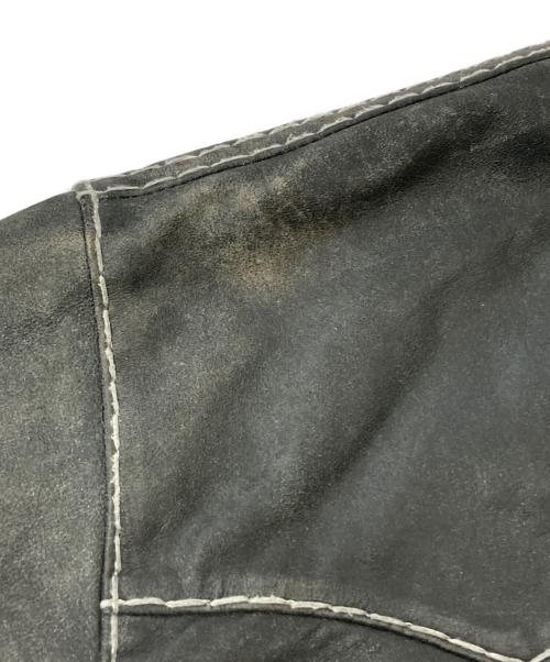 SUPREME（シュプリーム）Supreme (シュプリーム) TRUE RELIGION (トゥルー レリジョン) Leather Trucker Jacket ブラック サイズ:SIZE Mの古着・服飾アイテム