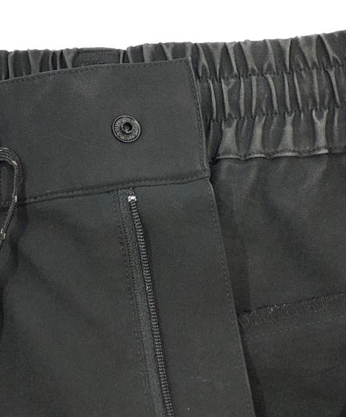 CLESSTE（クレスト）CLESSTE (クレスト) SOFT SHELL WIDE CAGO PANTS ブラック サイズ:SIZE 1の古着・服飾アイテム