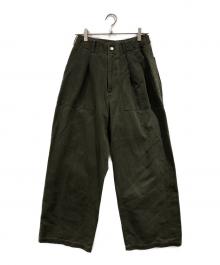 YOKE（ヨーク）の古着「COTTON 1TUCK WIDE-LEG BAKER PANTS」｜グリーン