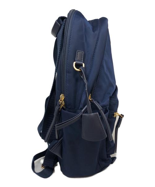 TORY BURCH（トリーバーチ）TORY BURCH (トリーバーチ) ナイロンリュック ネイビーの古着・服飾アイテム