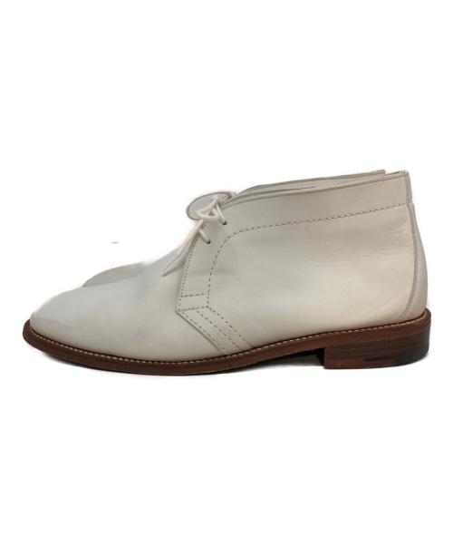 Tricker's（トリッカーズ）Tricker's (トリッカーズ) チャッカーブーツ アイボリー サイズ:SIZE 7 2/1の古着・服飾アイテム