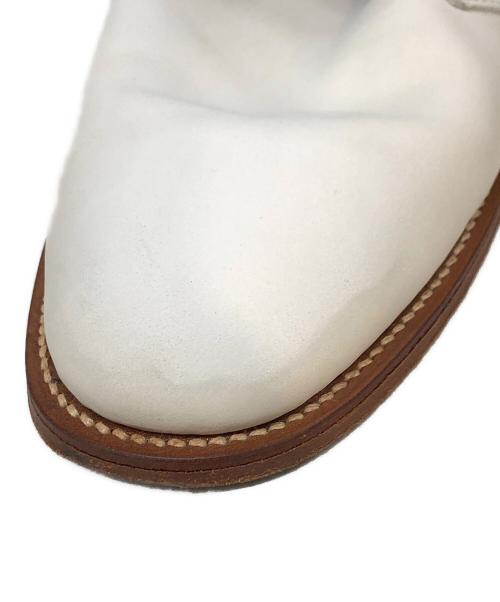 Tricker's（トリッカーズ）Tricker's (トリッカーズ) チャッカーブーツ アイボリー サイズ:SIZE 7 2/1の古着・服飾アイテム