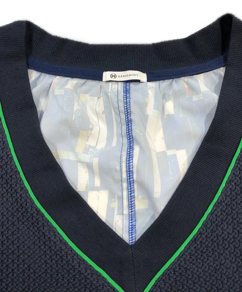 HERALBONY（ヘラルボニー）HERALBONY (ヘラルボニー) アートVネックベスト「海」 ネイビー サイズ:SIZE Freeの古着・服飾アイテム