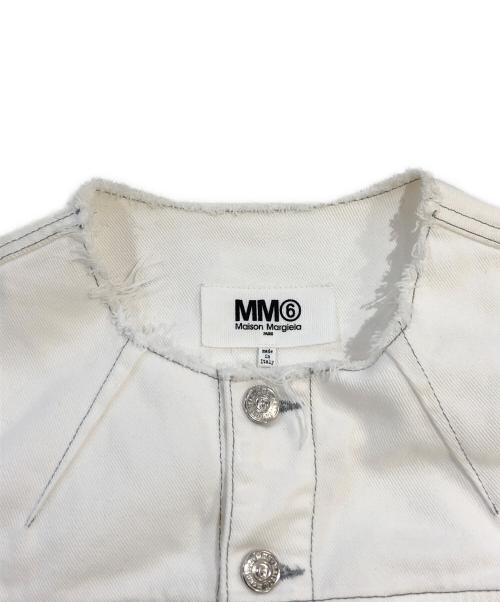 MM6 Maison Margiela（エムエムシックスメゾンマルジェラ）MM6 Maison Margiela (エムエムシックスメゾンマルジェラ) ノーカラーデニムジャケット ホワイト サイズ:SIZE 38の古着・服飾アイテム