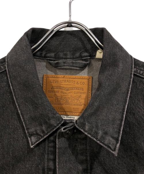 LEVI'S（リーバイス）LEVI'S (リーバイス) TYPEⅠトラッカージャケット ブラック サイズ:SIZE Mの古着・服飾アイテム
