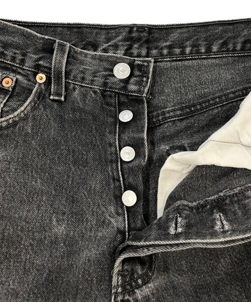 LEVI'S（リーバイス）LEVI'S (リーバイス) 501 ブラックデニムパンツ ブラック サイズ:SIZE W31の古着・服飾アイテム