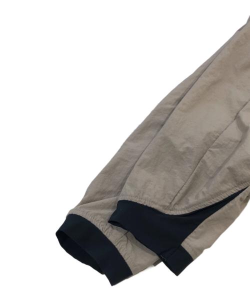 CMF OUTDOOR GARMENT（コンフィーアウトドアガーメント）CMF OUTDOOR GARMENT (コンフィーアウトドアガーメント) SNUG EXCLUSIVE FISHING JK ベージュ サイズ:SIZE XLの古着・服飾アイテム