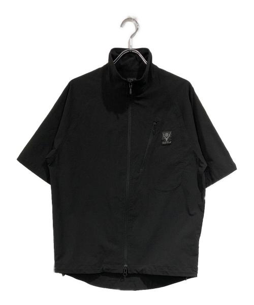 South2 West8（サウスツー ウエストエイト）south2 west8 (サウスツー ウエストエイト) ZIPPED TRAIL SHIRT ブラック サイズ:SIZE XSの古着・服飾アイテム