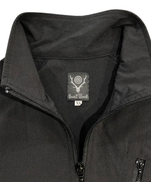 South2 West8（サウスツー ウエストエイト）south2 west8 (サウスツー ウエストエイト) ZIPPED TRAIL SHIRT ブラック サイズ:SIZE XSの古着・服飾アイテム