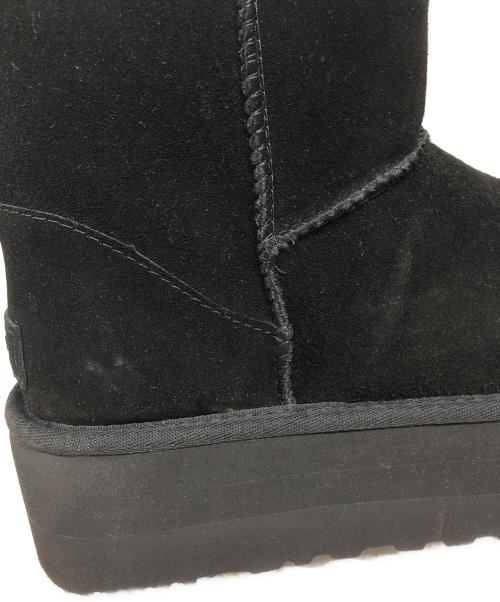 UGG（アグ）UGG (アグ) Classic Mini Platform ブラック サイズ:SIZE 26cmの古着・服飾アイテム