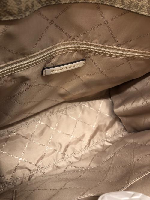 MICHAEL KORS（マイケルコース）MICHAEL KORS (マイケルコース) シグネチャートートバッグ ベージュの古着・服飾アイテム