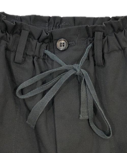 LQ...MEN（エルキューメン）LQ...MEN (エルキューメン) スラックステーパードパンツ ブラック サイズ:SIZE Sの古着・服飾アイテム