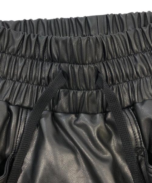 CVTVLIST（カタリスト）CVTVLIST (カタリスト) LEATHER SIDESNAP PANTS ブラック サイズ:SIZE 1の古着・服飾アイテム
