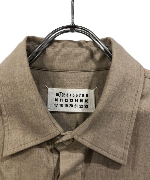 Maison Margiela（メゾンマルジェラ）Maison Margiela (メゾンマルジェラ) ウールアンゴラブレンド比翼シャツ ベージュ サイズ:SIZE 42の古着・服飾アイテム