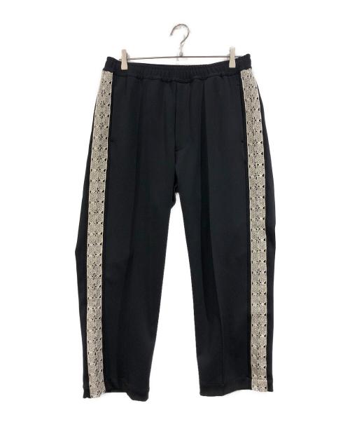 SASQUATCHfabrix.（サスクワッチファブリックス）SASQUATCHfabrix. (サスクワッチファブリックス) LACE TAPE TRACK PANTS ブラック サイズ:SIZE Lの古着・服飾アイテム