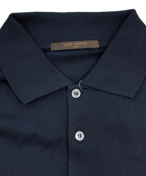 LOUIS VUITTON（ルイ ヴィトン）LOUIS VUITTON (ルイ ヴィトン) LV刺繡半袖ポロシャツ ネイビー サイズ:SIZE Mの古着・服飾アイテム