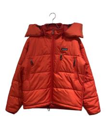 Patagonia（パタゴニア）の古着「パフフーディ」｜オレンジ