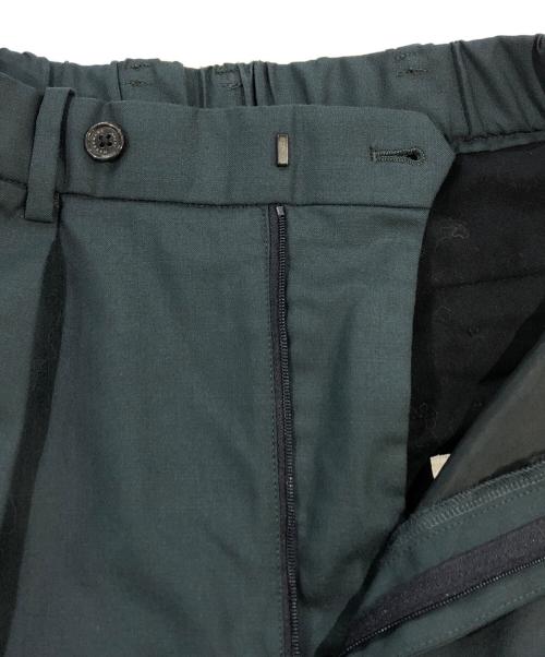 MARKAWARE（マーカウェア）MARKAWARE (マーカウェア) CLASSIC FIT TROUSERS ORGANIC WOOL TROPICAL グリーン サイズ:SIZE 2の古着・服飾アイテム