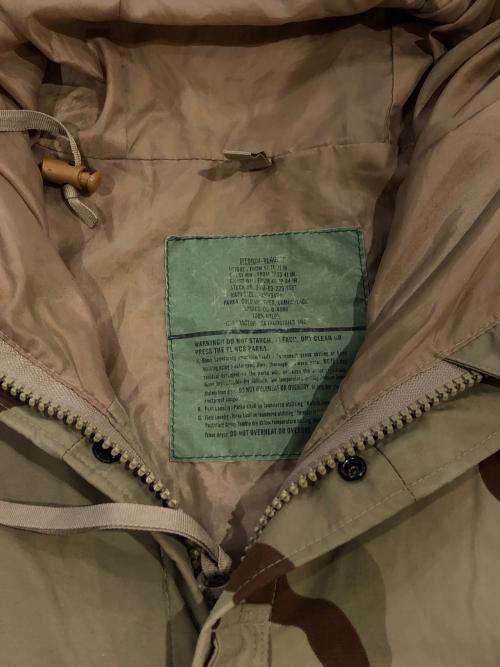 US ARMY（ユーエスアーミー）US ARMY (ユーエスアーミー) DESERT CAMO ECWCS PARKA ベージュ×ブラウン サイズ:SIZE Mの古着・服飾アイテム