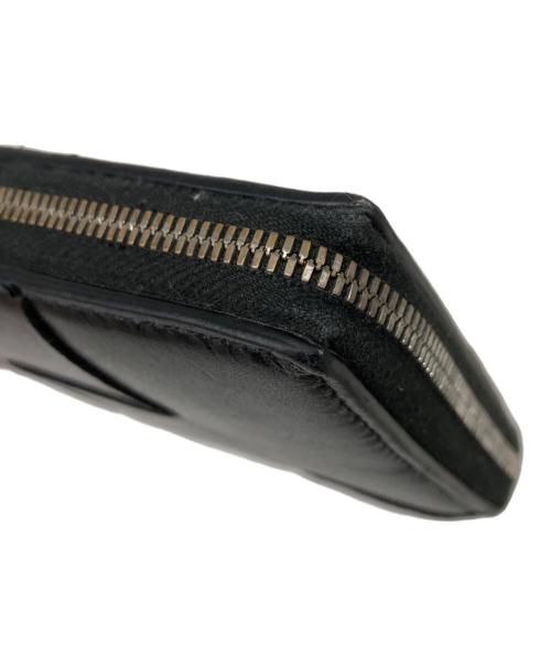 BOTTEGA VENETA（ボッテガベネタ）BOTTEGA VENETA (ボッテガベネタ) マキシインtレチャートカセットジップウォレット ブラックの古着・服飾アイテム
