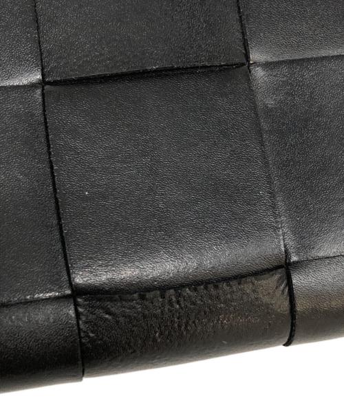BOTTEGA VENETA（ボッテガベネタ）BOTTEGA VENETA (ボッテガベネタ) マキシインtレチャートカセットジップウォレット ブラックの古着・服飾アイテム