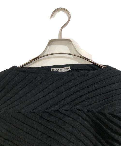ISSEY MIYAKE（イッセイミヤケ）ISSEY MIYAKE (イッセイミヤケ) BOX KNIT ブラック サイズ:SIZE 2の古着・服飾アイテム
