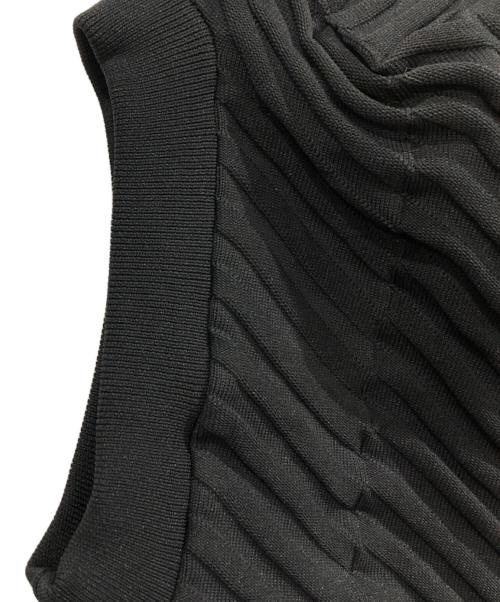 ISSEY MIYAKE（イッセイミヤケ）ISSEY MIYAKE (イッセイミヤケ) BOX KNIT ブラック サイズ:SIZE 2の古着・服飾アイテム