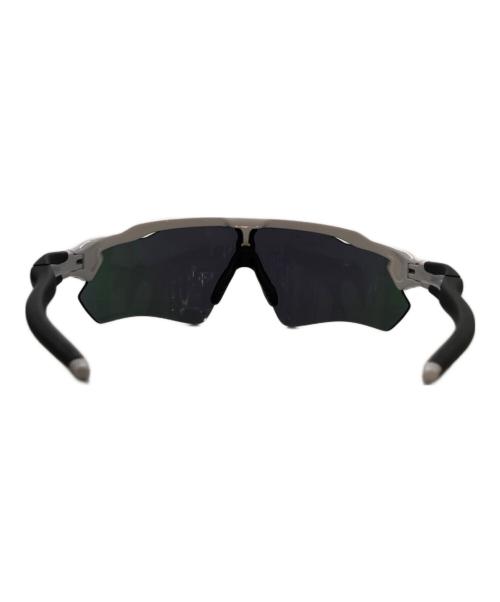 OAKLEY（オークリー）OAKLEY (オークリー) Radar EV Path Team Colors サングラス ホワイト×グレー サイズ:126の古着・服飾アイテム