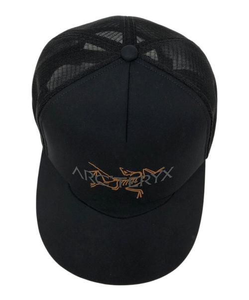 ARC'TERYX（アークテリクス）ARC'TERYX (アークテリクス) BIRD WORD TRUCKER HAT ブラック サイズ:SIZE Sの古着・服飾アイテム
