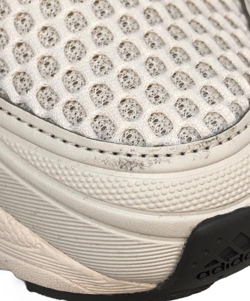 adidas（アディダス）adidas (アディダス) スニーカー ベージュ サイズ:SIZE 26.5cmの古着・服飾アイテム