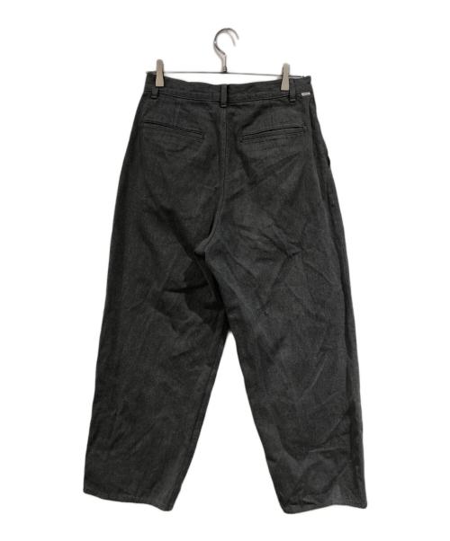 Graphpaper（グラフペーパー）Graphpaper (グラフペーパー) Colorfast Denim Two Tuck Pants グレー サイズ:SIZE 1の古着・服飾アイテム
