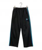 adidasアディダス）の古着「トレフォイルタグ トラックパンツ」｜スカイブルー×ブラック