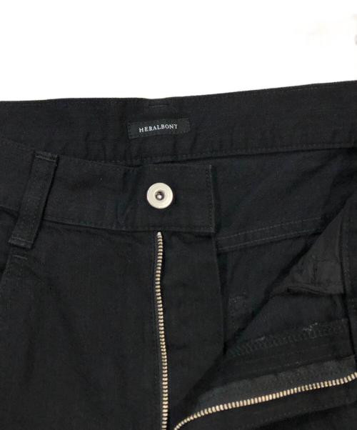 HERALBONY（ヘラルボニー）HERALBONY (ヘラルボニー) デニムパンツ「タイトル不明」 ブラック サイズ:SIZE Mの古着・服飾アイテム