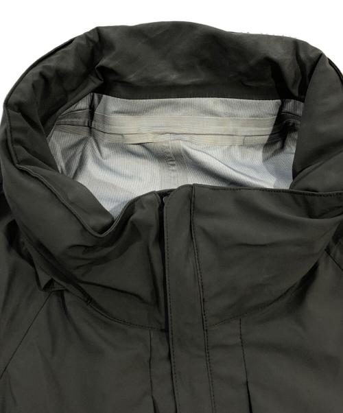 KOTIBEAUTY&YOUTH（コティ ビューティ＆ユース）KOTIBEAUTY&YOUTH (コティ ビューティ＆ユース) SHIELD MULTI POCKET STAND COLLAR JACKET オリーブ サイズ:SIZE Mの古着・服飾アイテム