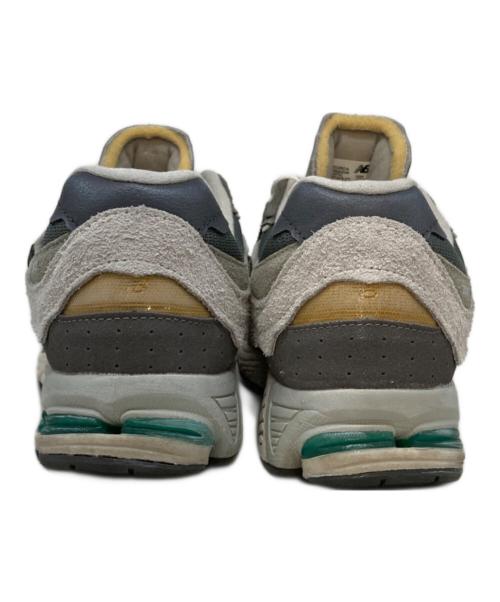 NEW BALANCE（ニューバランス）NEW BALANCE (ニューバランス) 2002R ローカットスニーカー グレー×ダークグレー サイズ:SIZE 28cmの古着・服飾アイテム