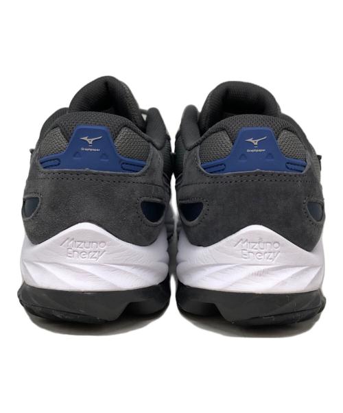 MIZUNO（ミズノ）MIZUNO (ミズノ) Graphpaper (グラフペーパー) WAVE RIDER BETA グレー サイズ:SIZE 27cmの古着・服飾アイテム