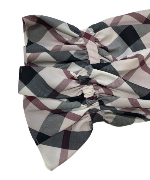BLUE LABEL CRESTBRIDGE（ブルーレーベルクレストブリッジ）BLUE LABEL CRESTBRIDGE (ブルーレーベルクレストブリッジ) クレストブリッジチェックキャンディスリーブブラウス ベージュ×ブラックxレッド サイズ:SIZE 38の古着・服飾アイテム